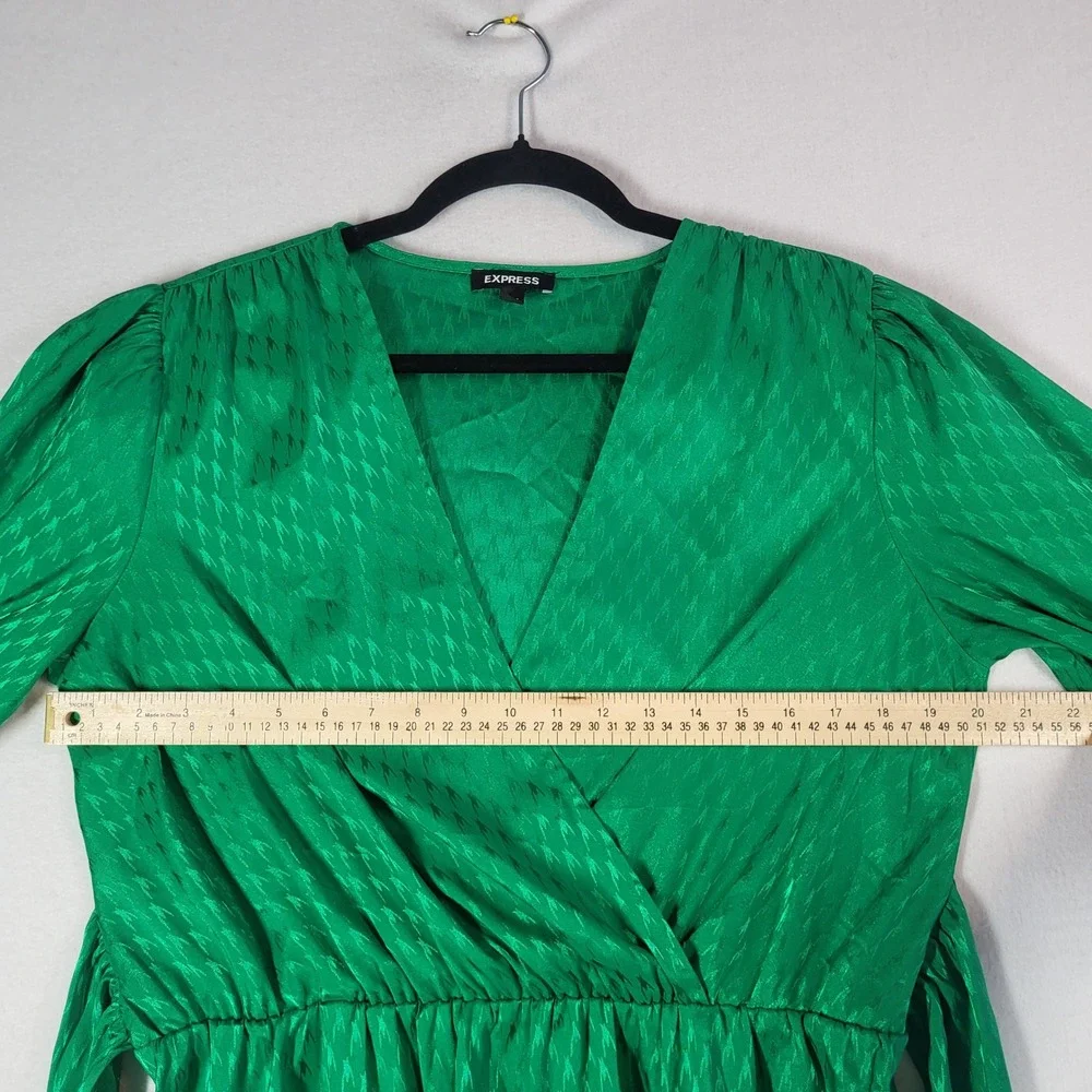Express Emerald Satin Jacquard Faux Wrap Mini Dress L Belted Long Sleeve Patrick